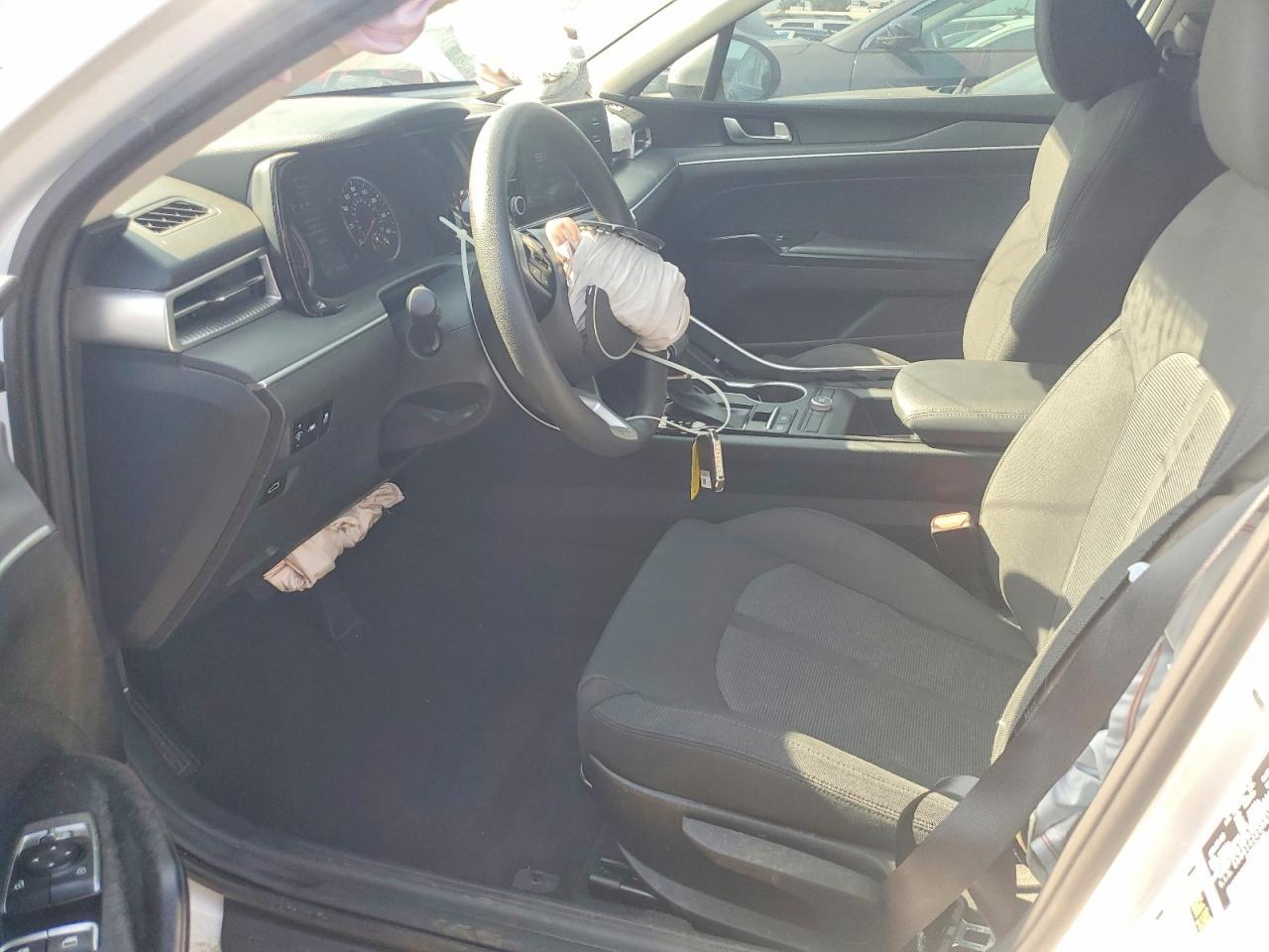 2022 Kia K5 Lxs - Image 7