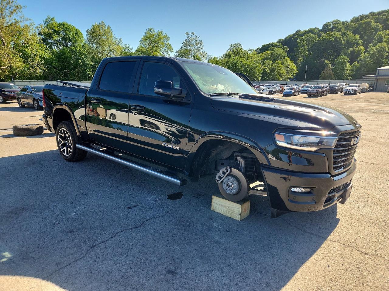 2026 Ram 1500 Laramie - Фото 4