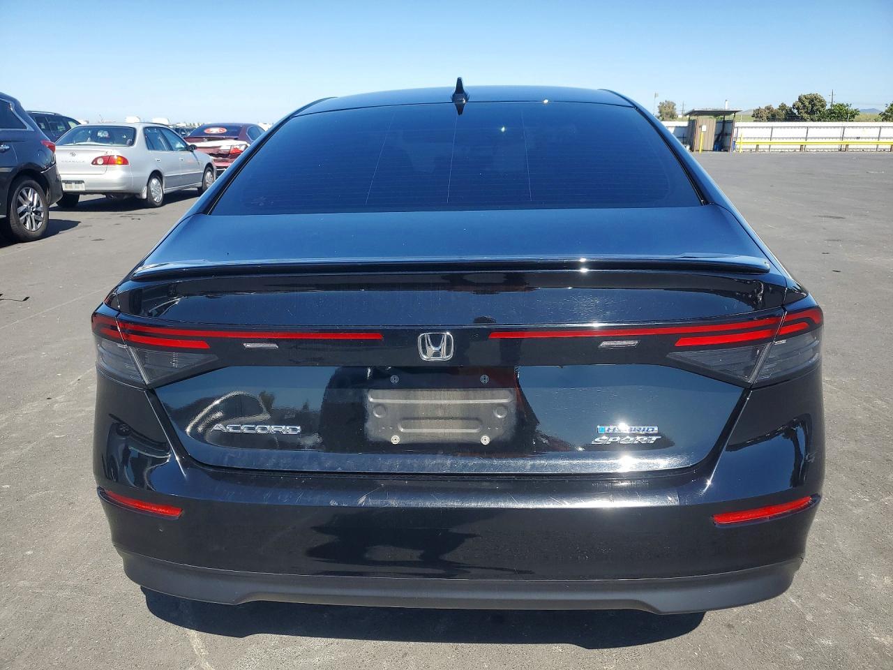 2024 Honda Accord Hybrid Sport - Image 6
