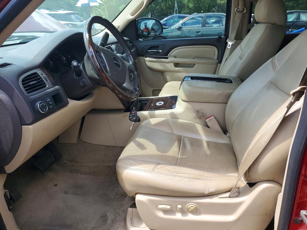 2013 GMC Yukon Denali - Image 7