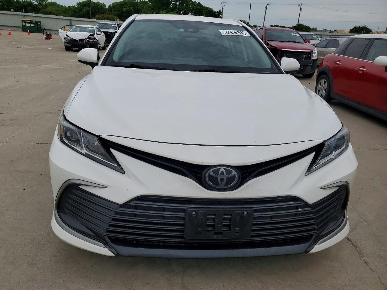 2023 Toyota Camry Le - Фото 5