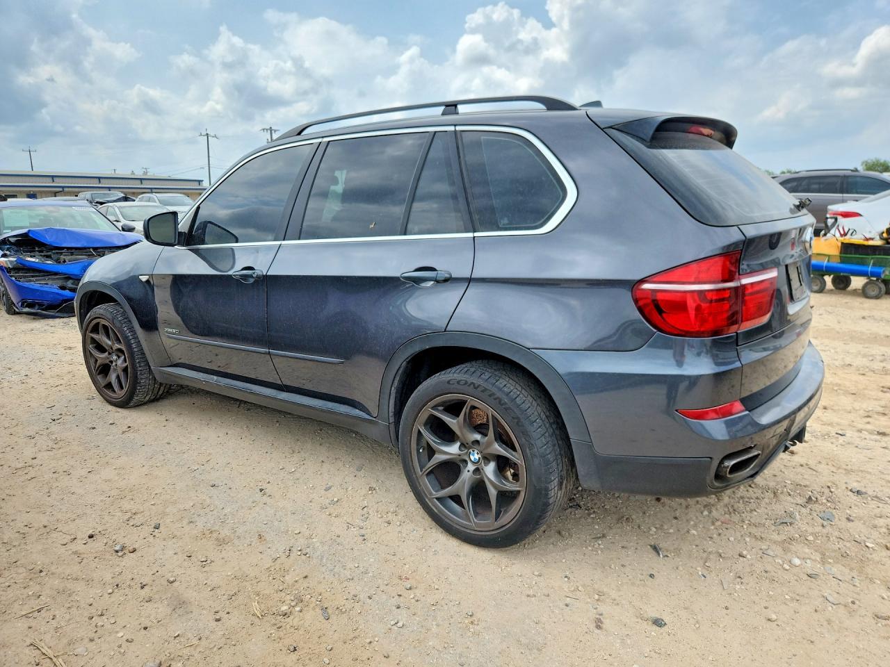2011 BMW X5 xDrive50I - Image 2
