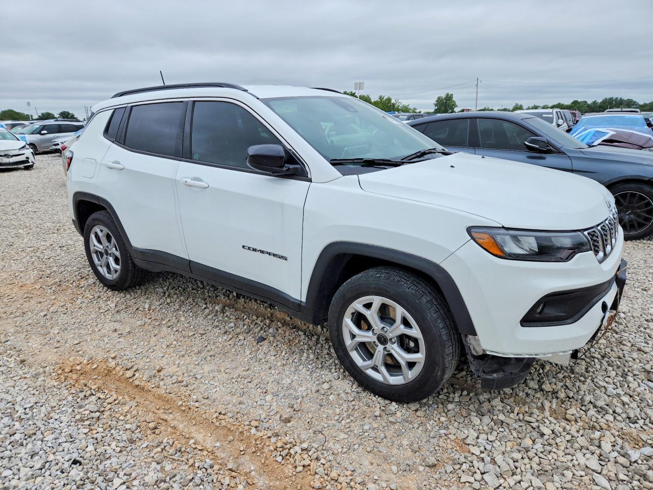 2025 Jeep Compass Latitude - Фото 4