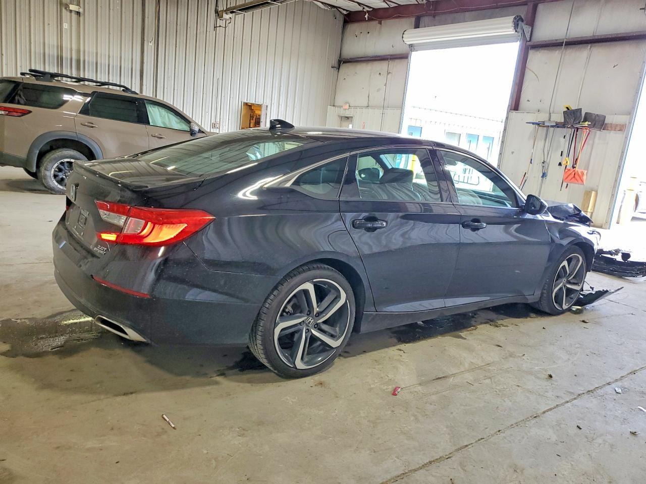 2022 Honda Accord Sport - Фото 3