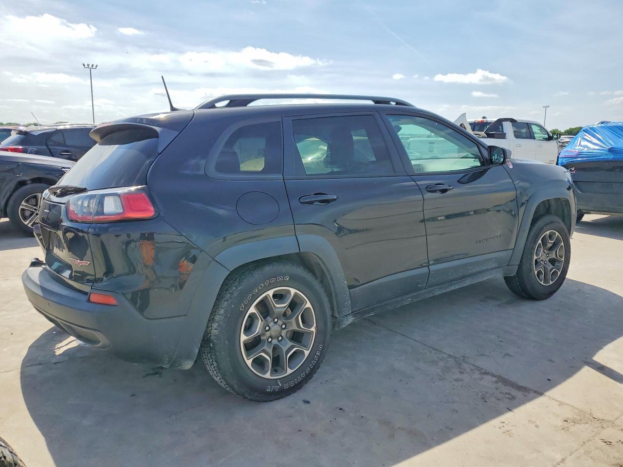 2020 Jeep Cherokee Trailhawk - Image 3