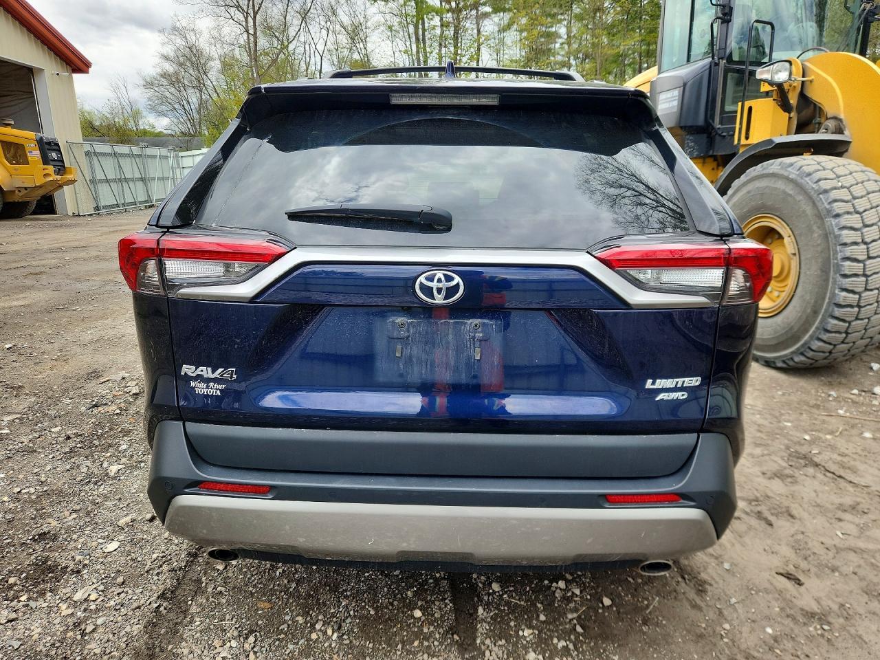 2024 Toyota Rav4 Limited - Фото 6
