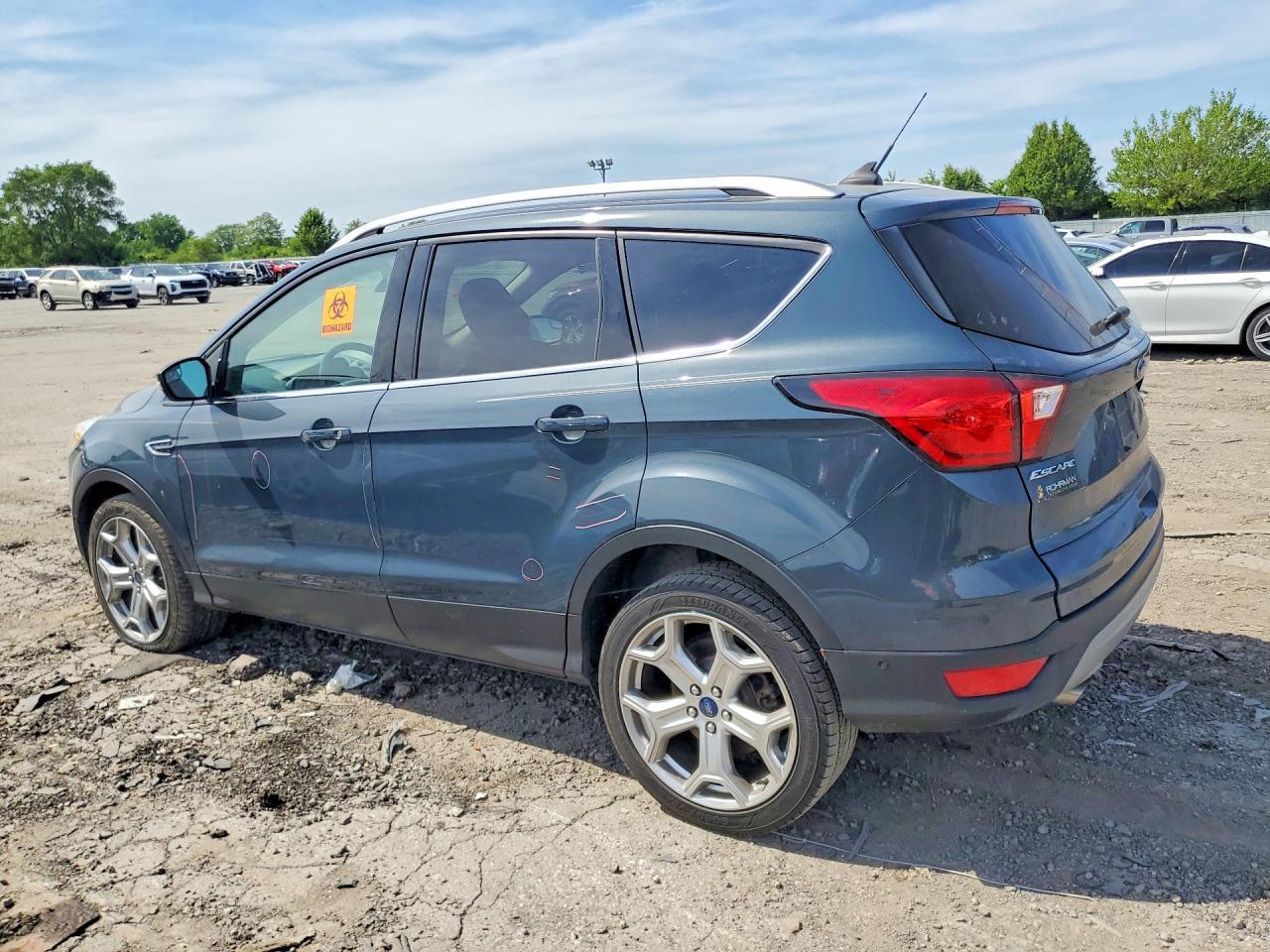 2019 Ford Escape Titanium - Фото 2