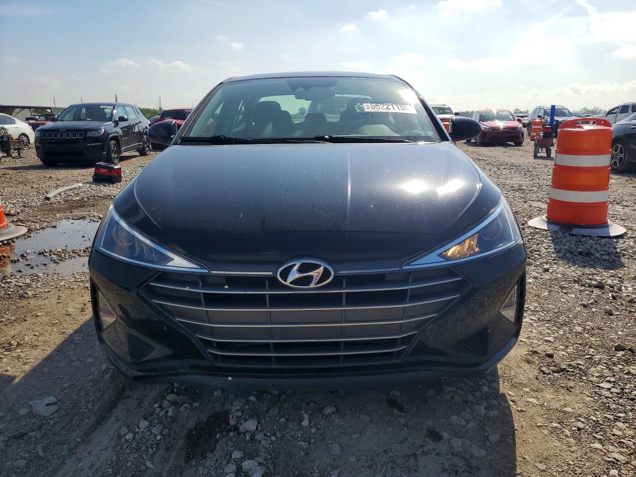2019 Hyundai Elantra Se - Фото 5