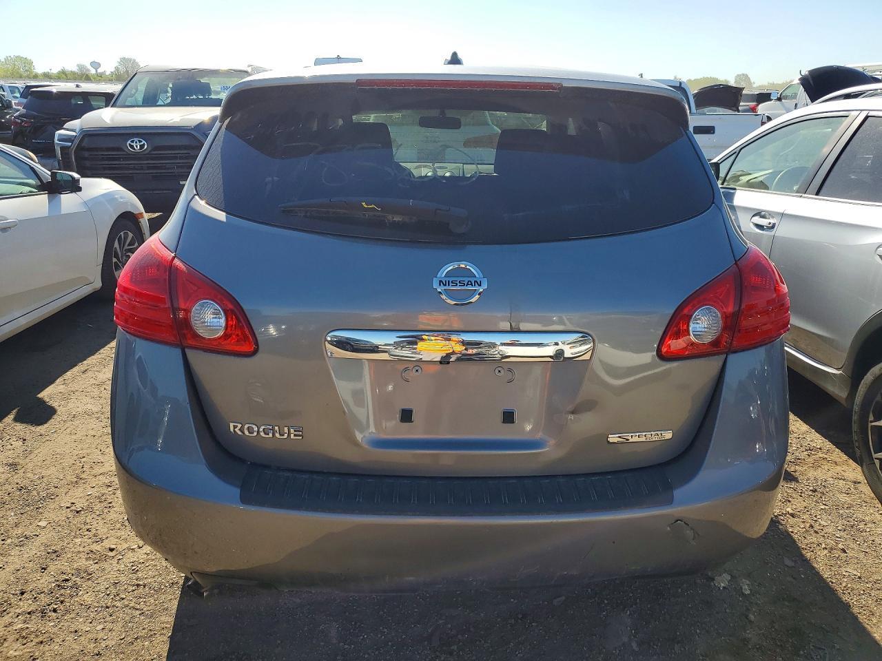 2013 Nissan Rogue S - Image 6