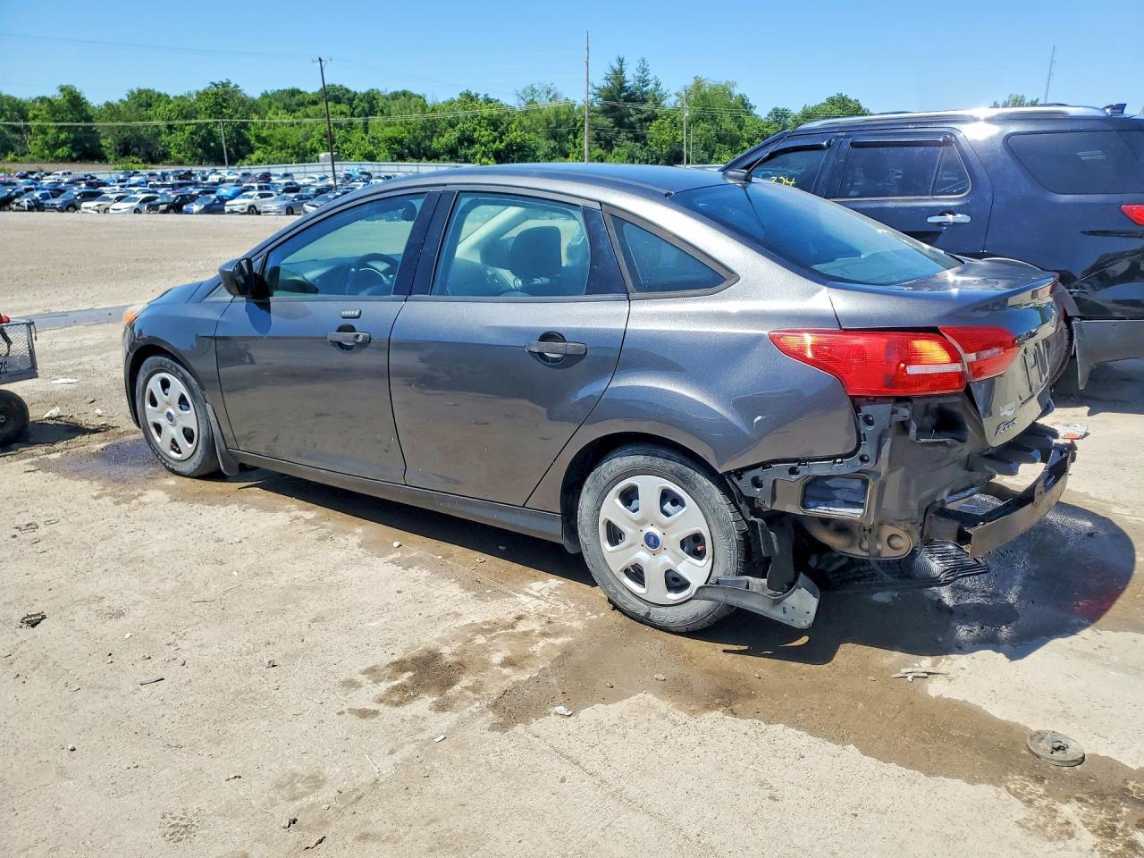 2016 Ford Focus S - Фото 2