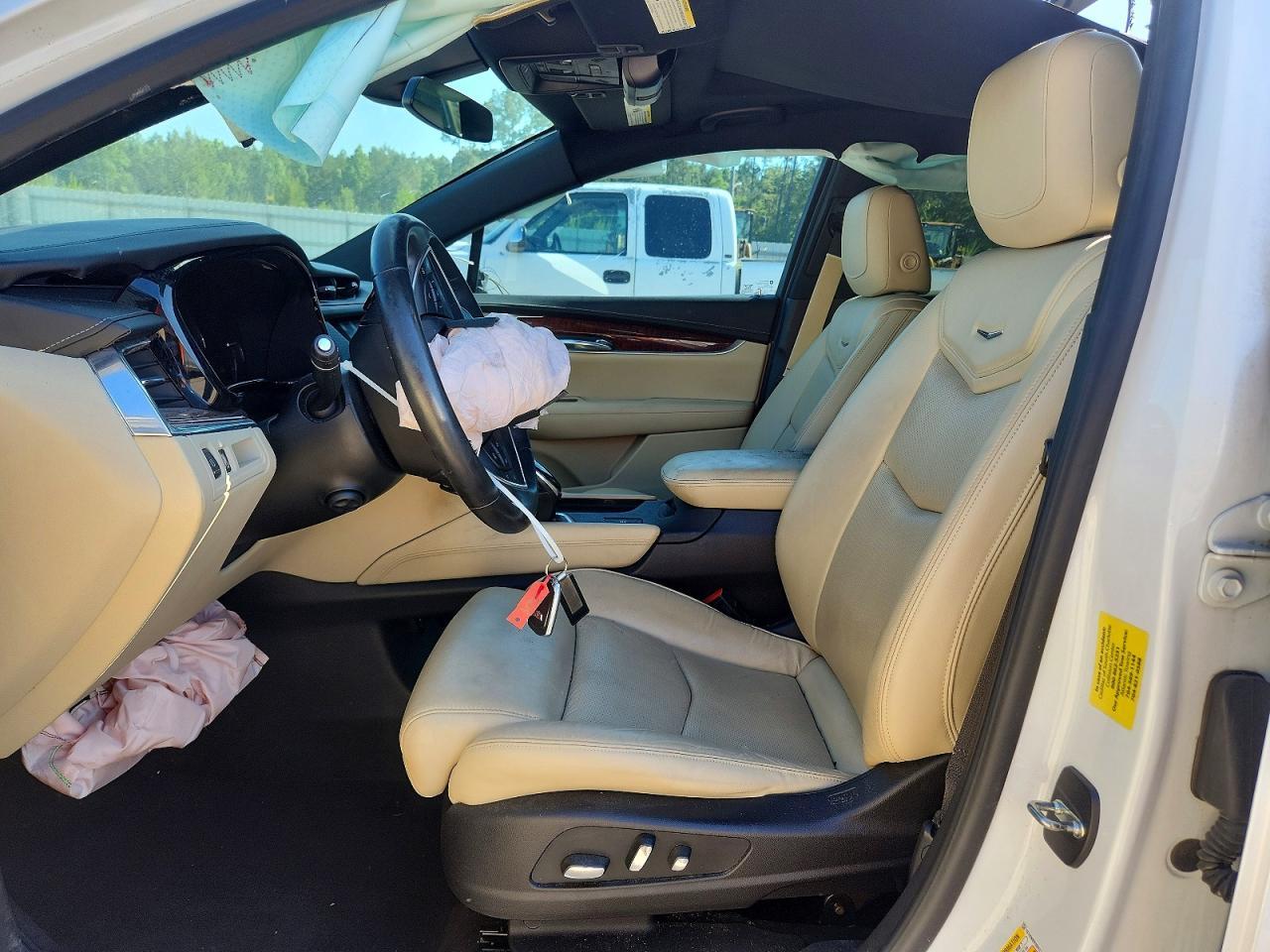 2017 Cadillac Xt5 Luxury - Image 7