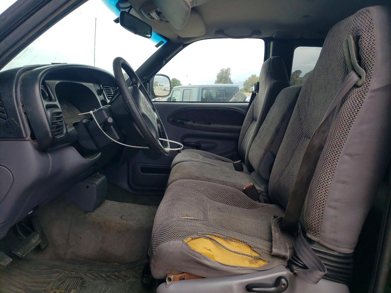 2001 Dodge Ram 1500 - Image 7