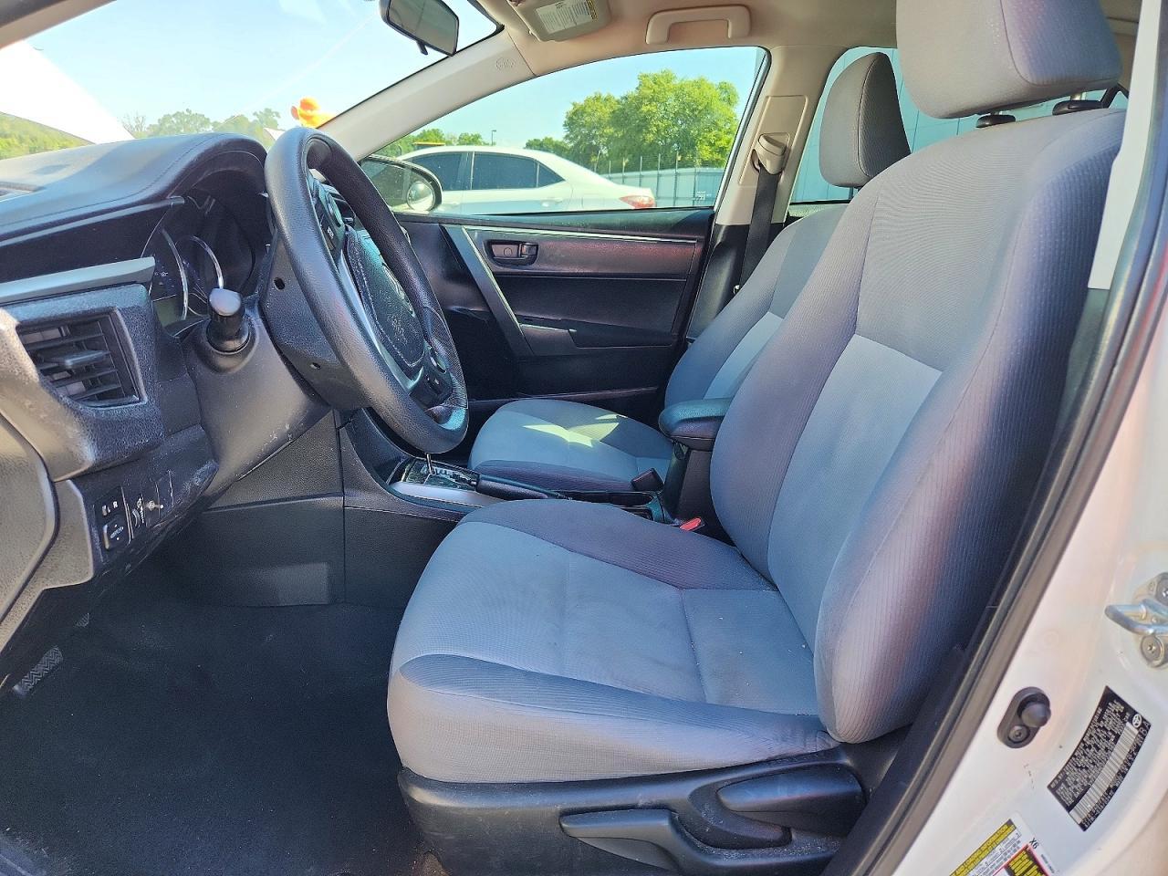 2015 Toyota Corolla L - Фото 7