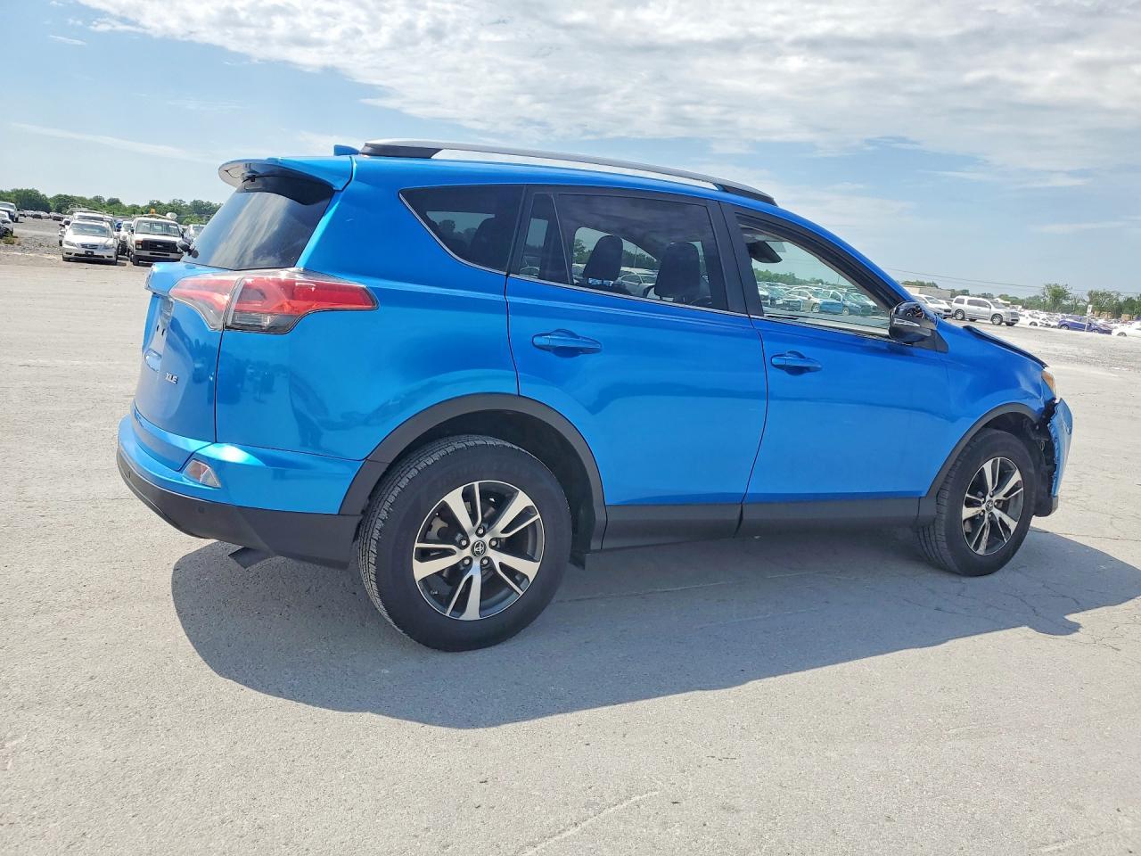 2018 Toyota Rav4 Xle - Фото 3