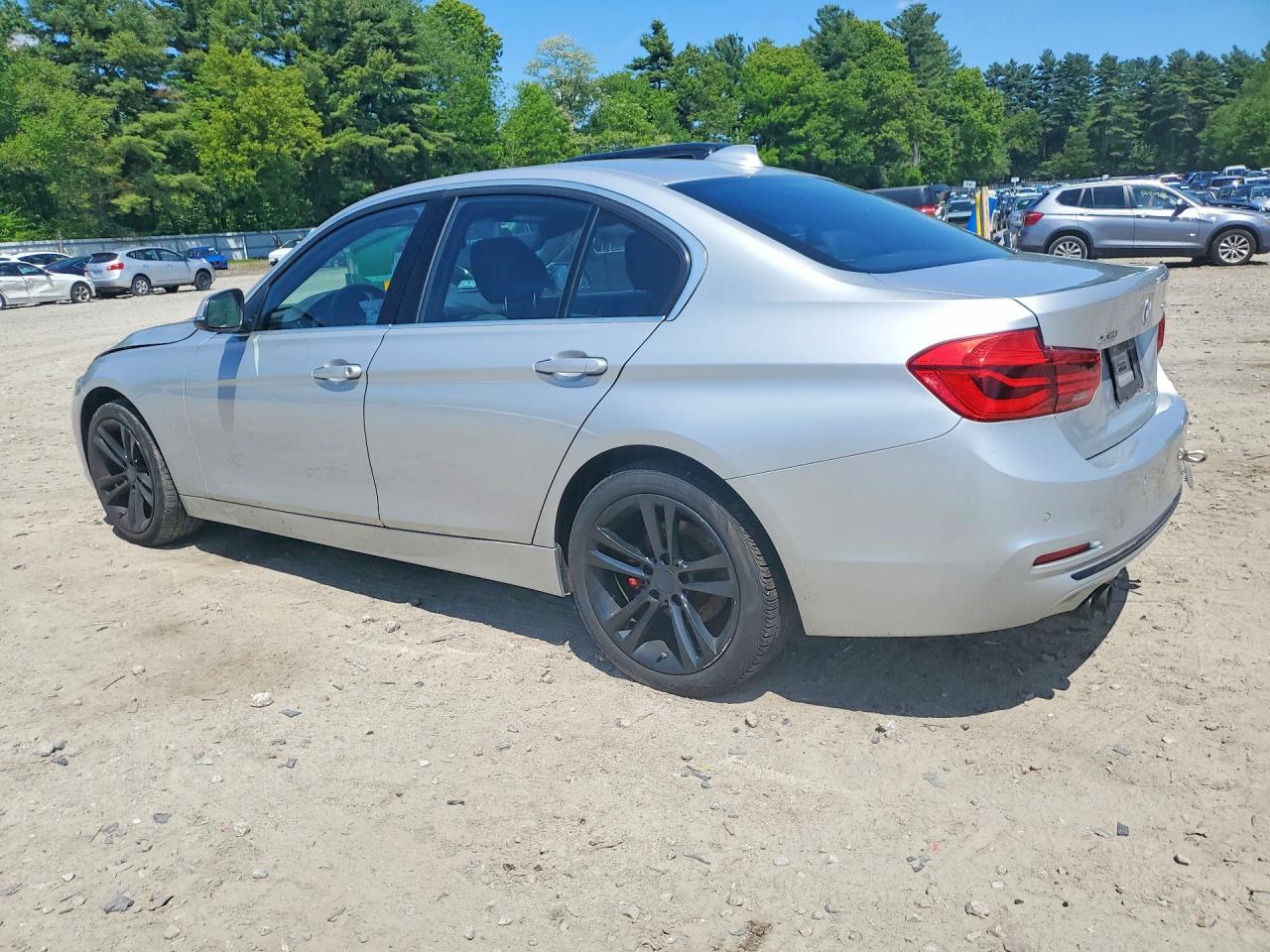 2018 BMW 330 Xi - Фото 2