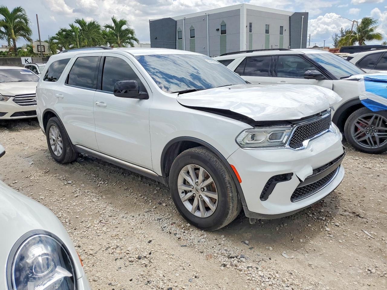2023 Dodge Durango Sxt - Image 4