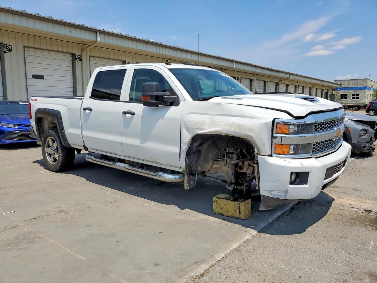 2019 Chevrolet Silverado K2500 Heavy Duty - Image 4