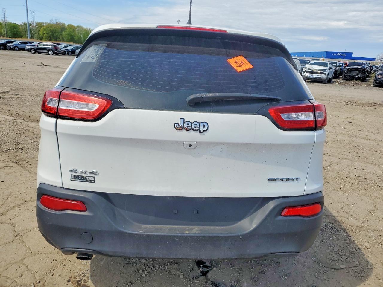 2015 Jeep Cherokee Sport - Image 6