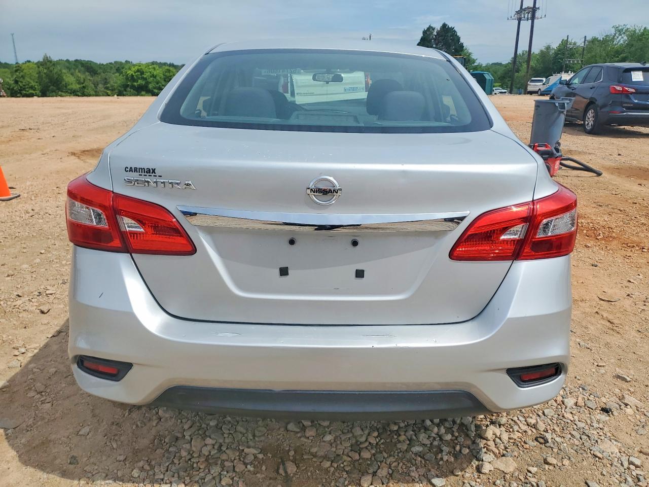 2017 Nissan Sentra S - Фото 6