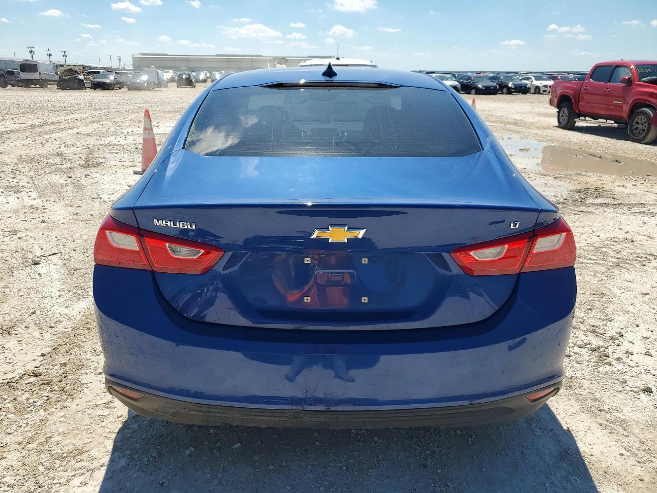 2023 Chevrolet Malibu Lt - Image 6
