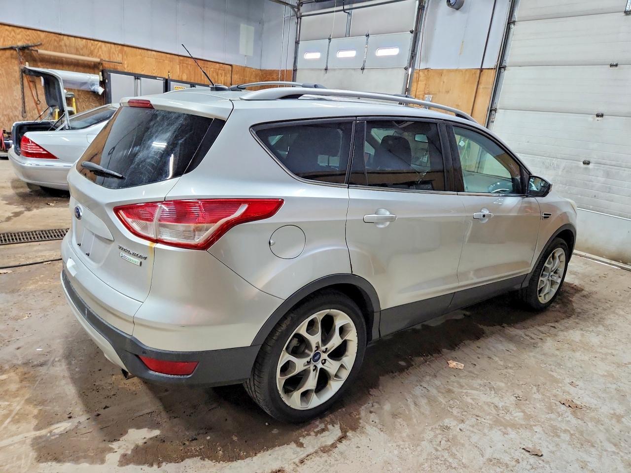 2013 Ford Escape Titanium - Фото 3