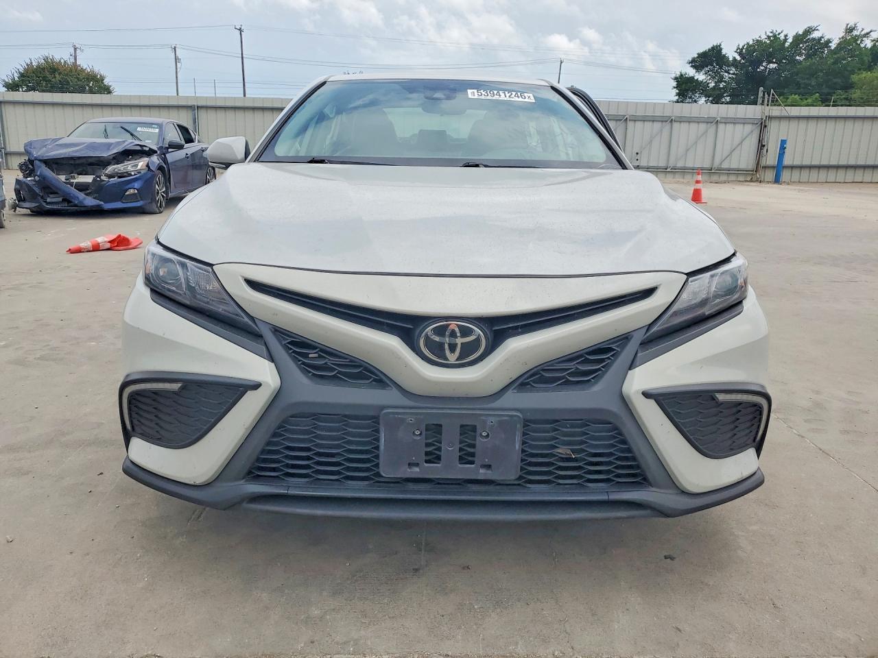 2024 Toyota Camry Se - Фото 5