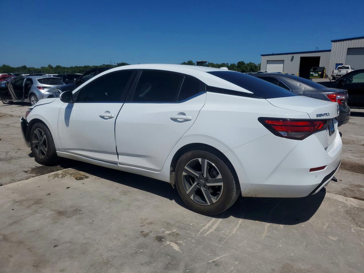 2025 Nissan Sentra Sv - Фото 2
