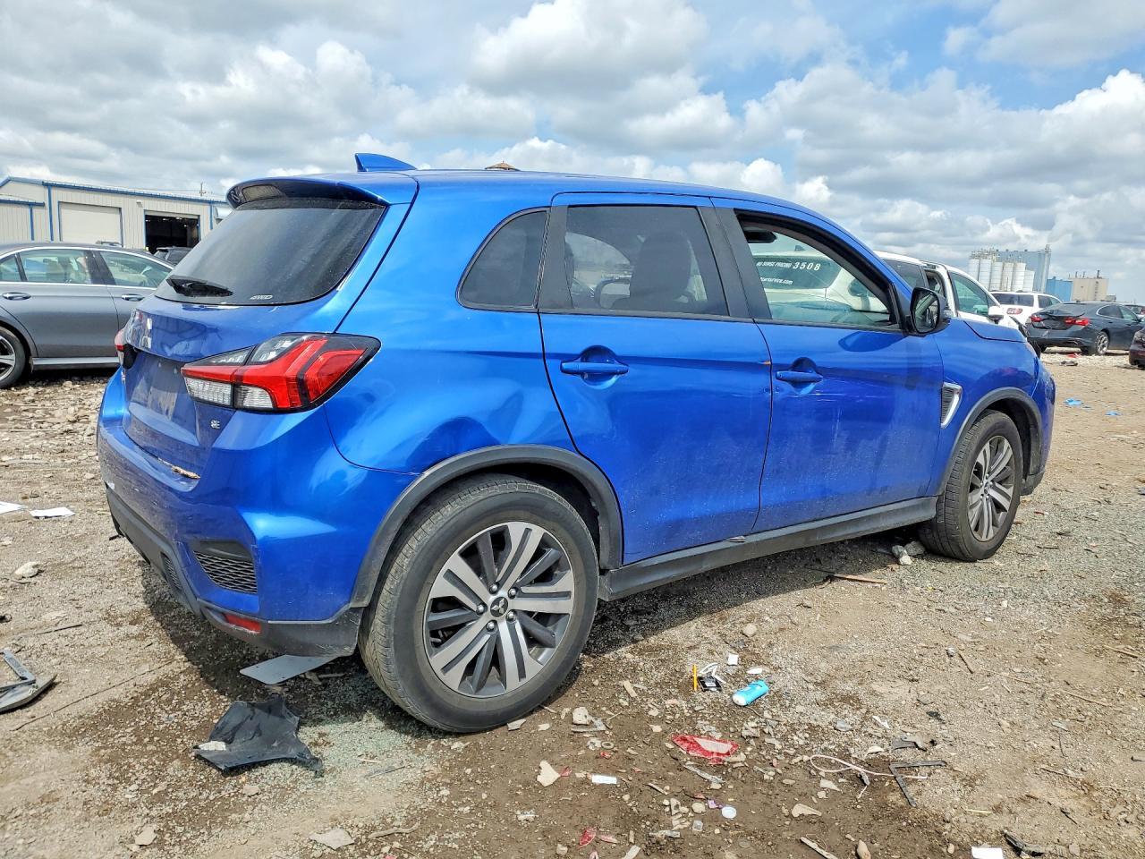 2020 Mitsubishi Outlander Sport Es - Фото 3
