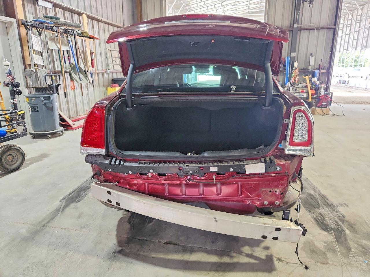 2019 Chrysler 300 Touring - Image 6