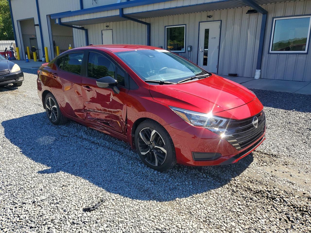 2025 Nissan Versa Sr - Фото 4