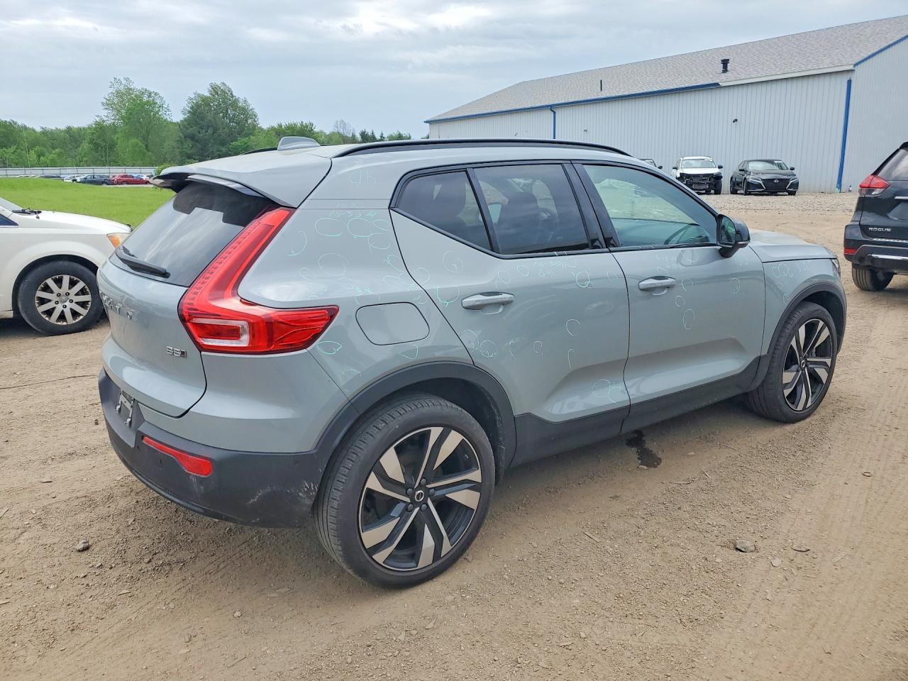 2024 Volvo Xc40 Ultimate - Фото 3