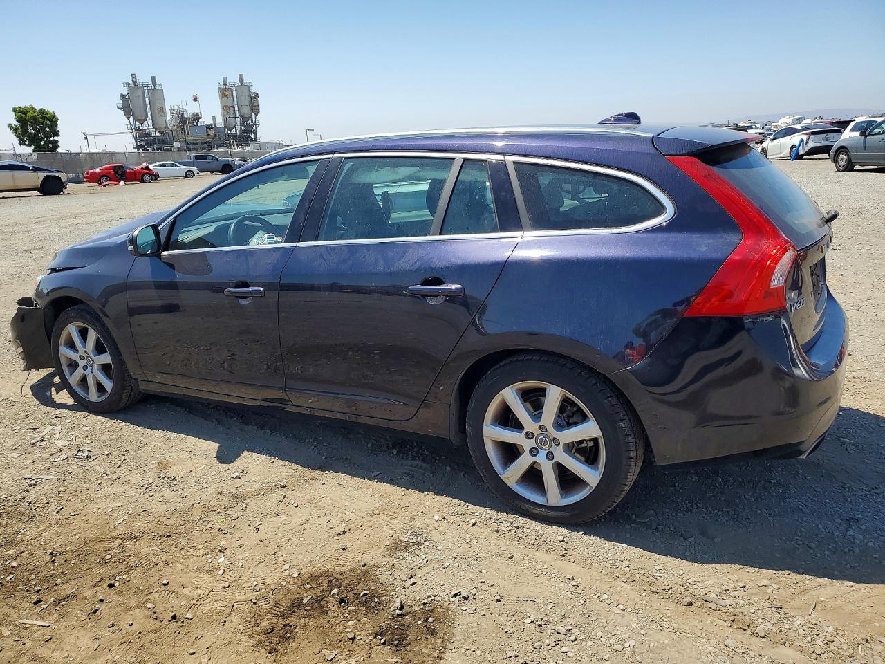 2017 Volvo V60 T5 Premier - Фото 2