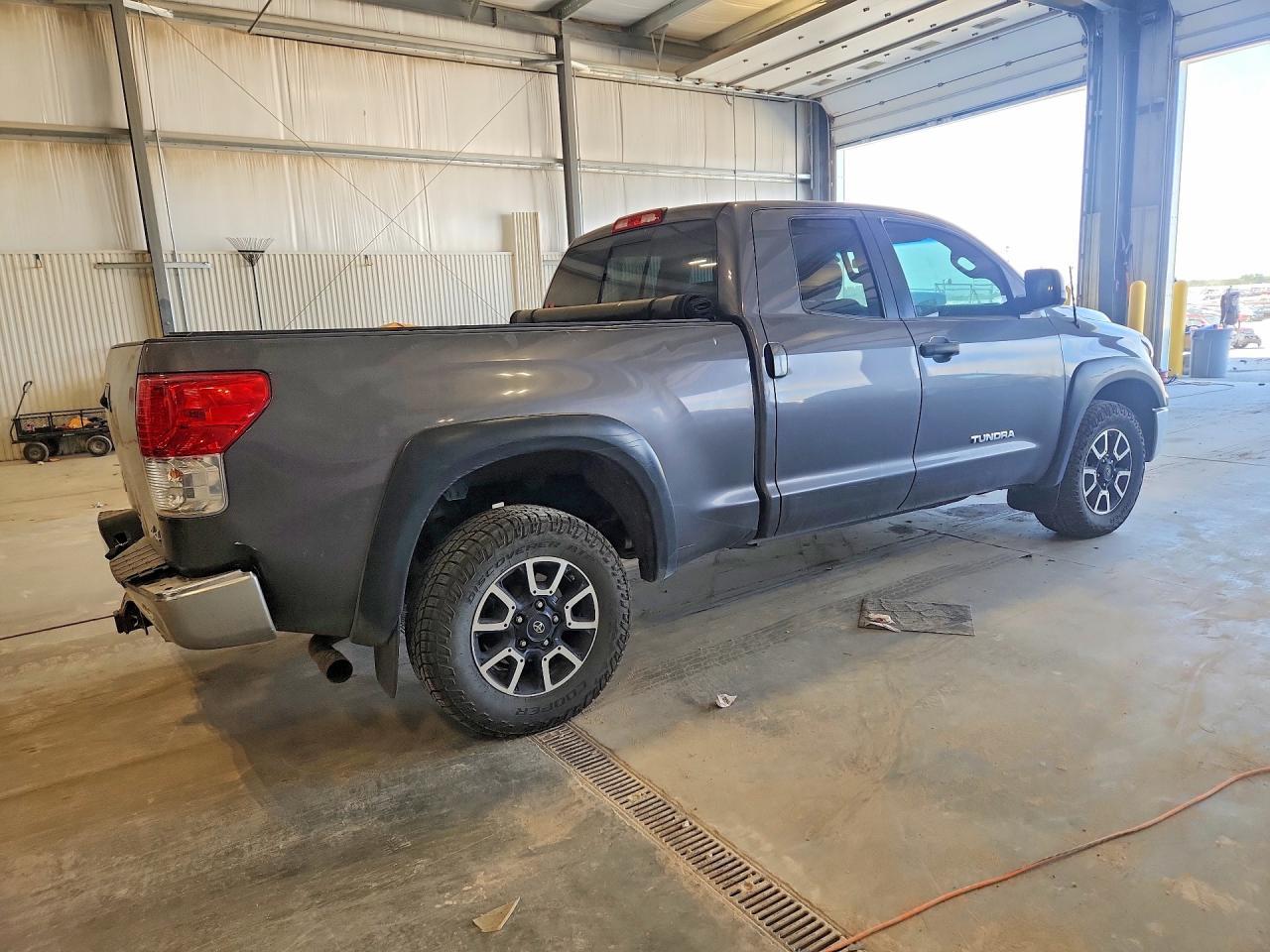 2013 Toyota Tundra Double Cab Sr5 - Фото 3