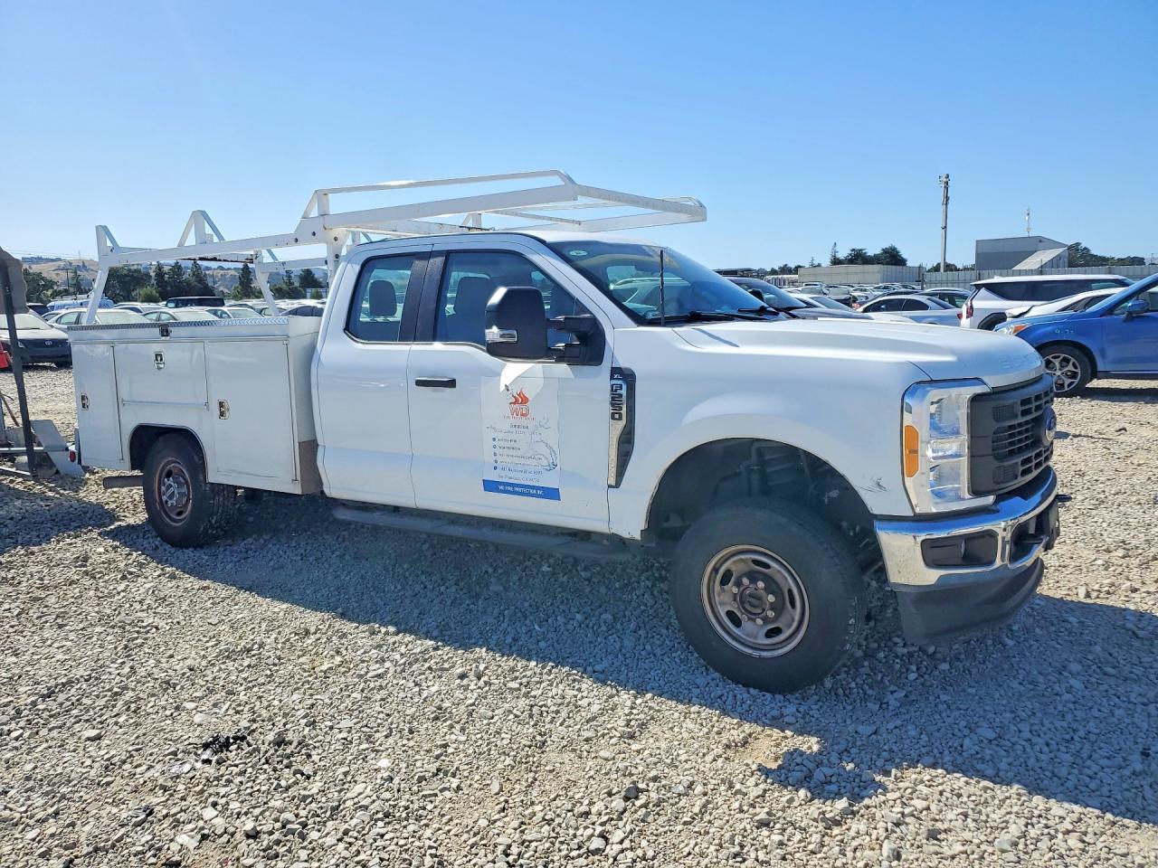 2023 Ford F250 Super Duty - Фото 4