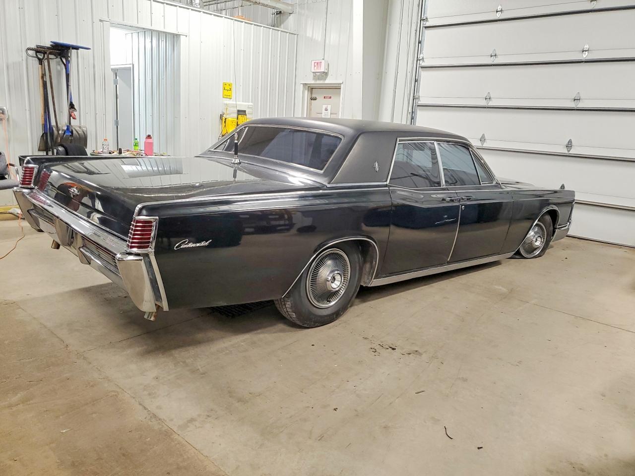 1968 Lincoln Continental - Фото 3