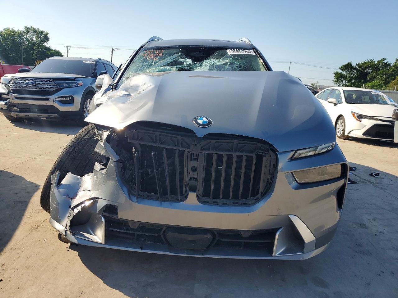 2025 BMW X7 xDrive40I - Фото 5