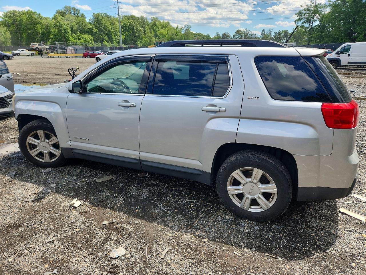 2015 GMC Terrain - Фото 2
