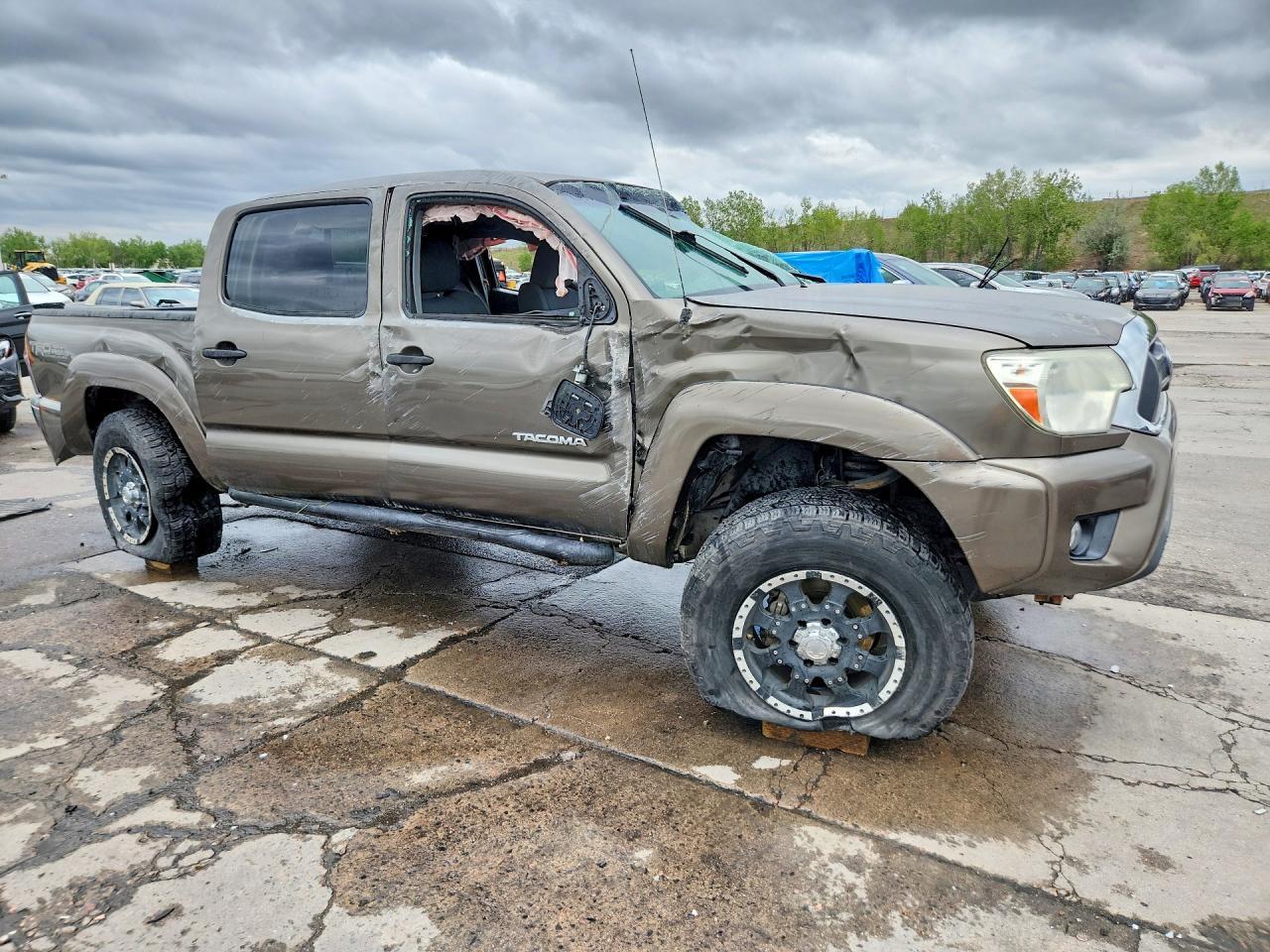 2012 Toyota Tacoma Double Cab - Image 4