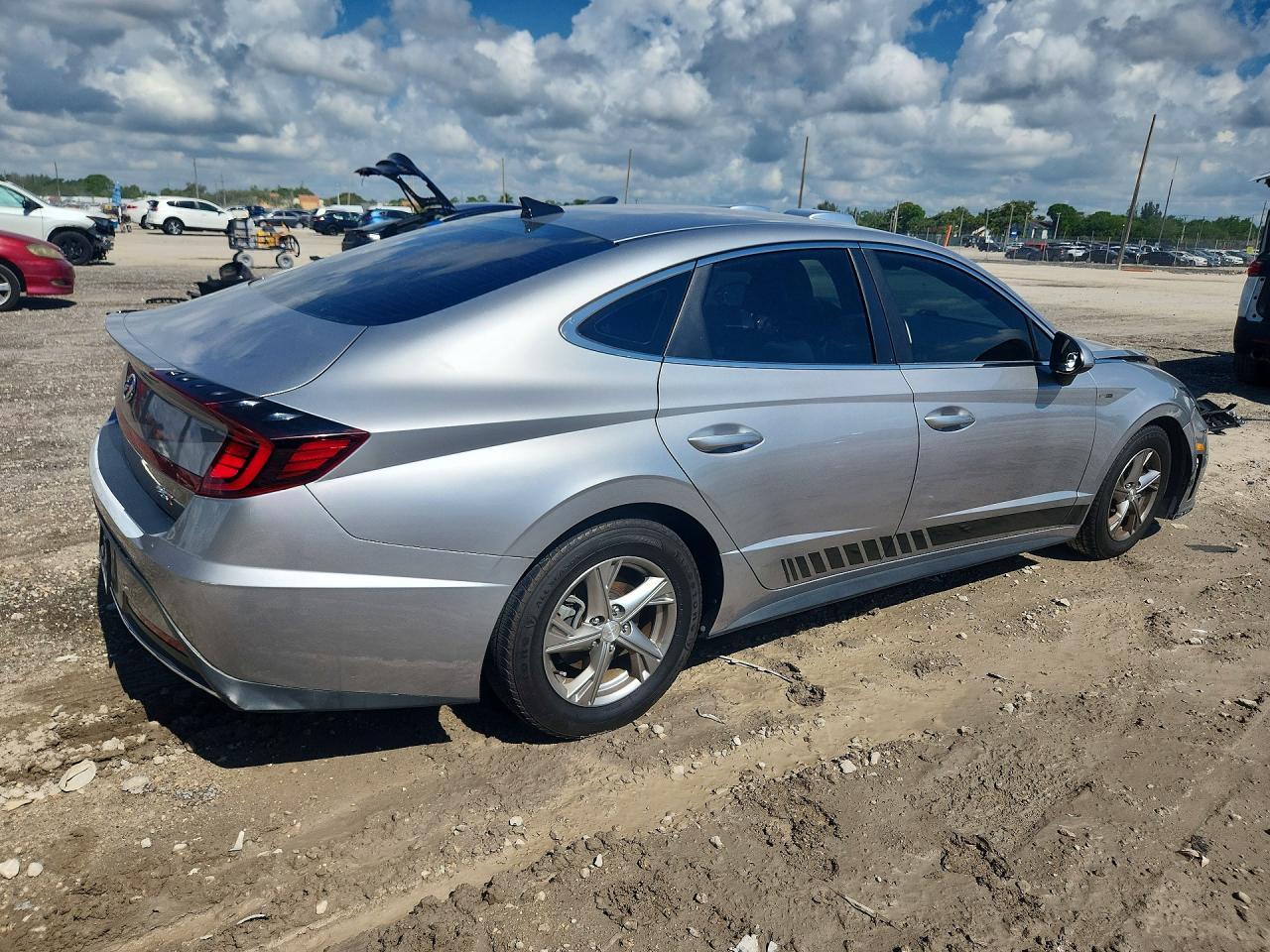 2021 Hyundai Sonata Se - Фото 3