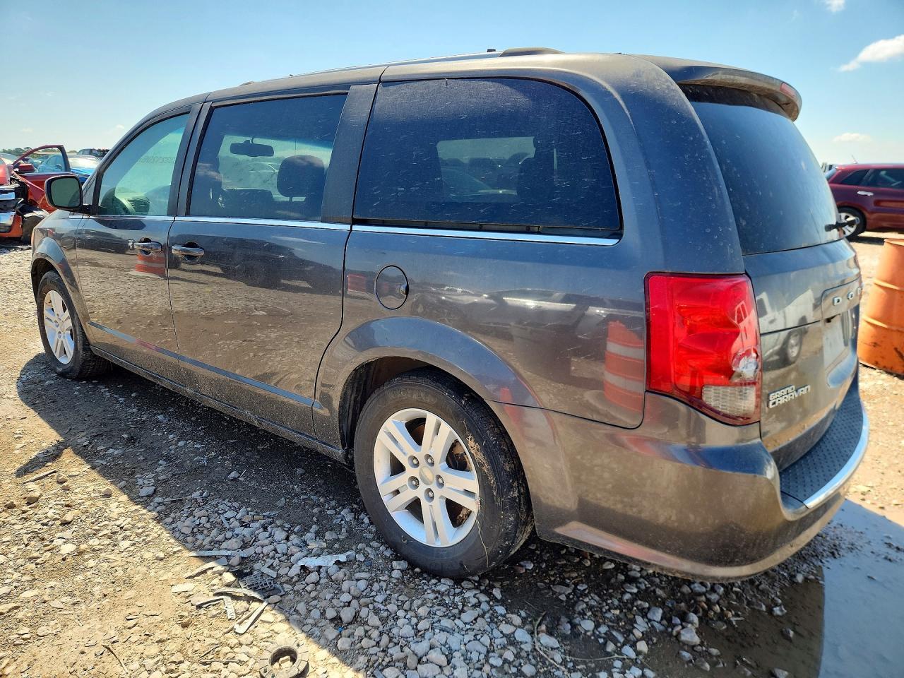 2018 Dodge Grand Caravan Sxt - Image 2