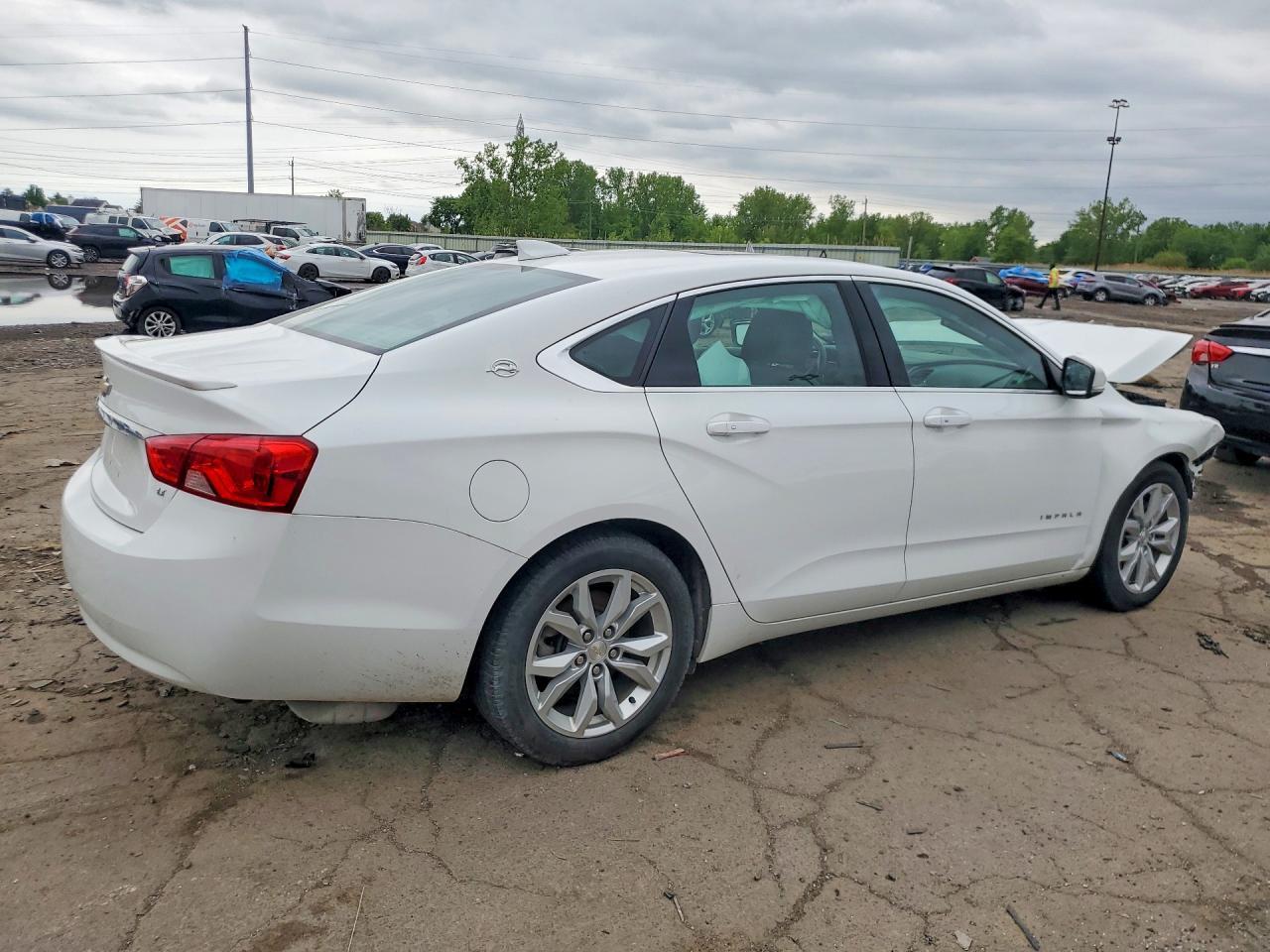 2019 Chevrolet Impala Lt - Фото 3