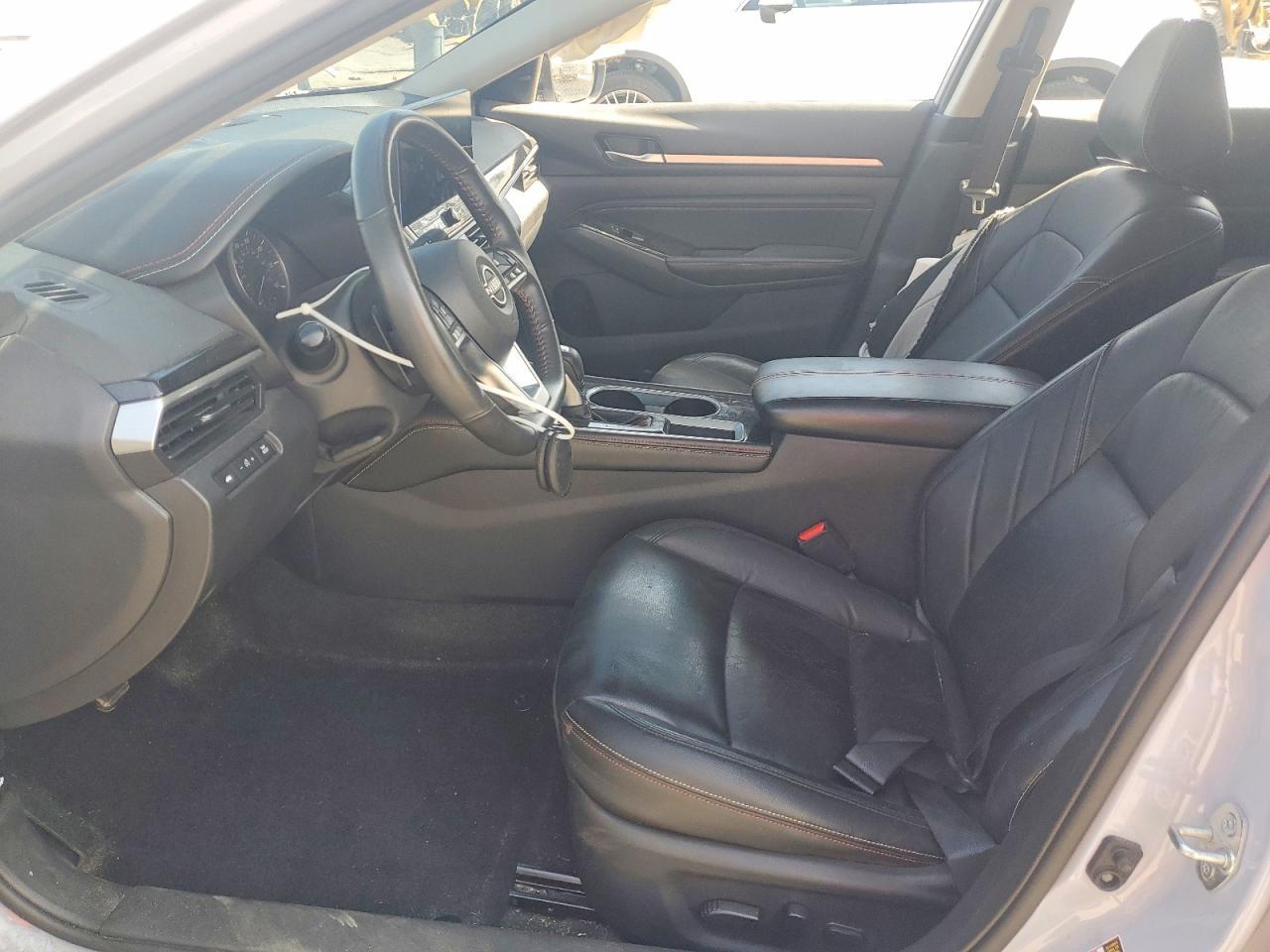 2023 Nissan Altima Sr - Image 7