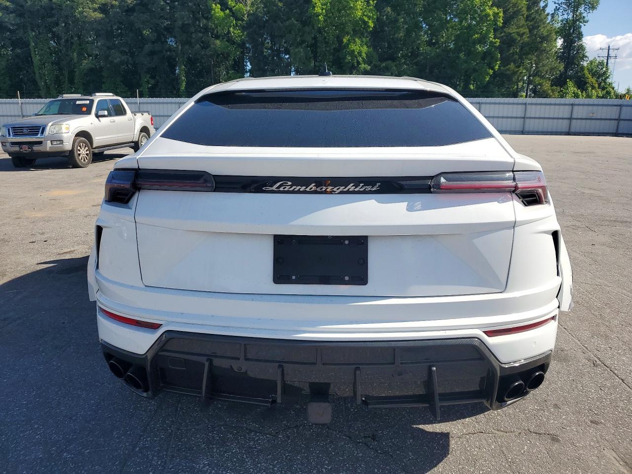 2019 Lamborghini Urus - Image 6
