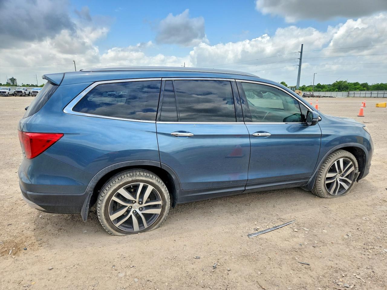 2018 Honda Pilot Elite - Фото 3