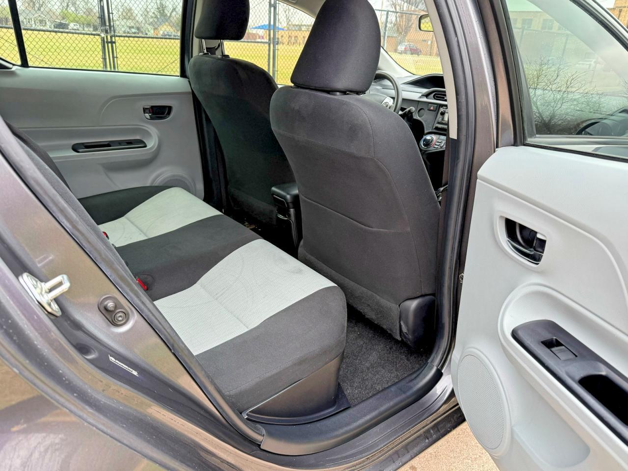 2014 Toyota Prius C Two - Image 6