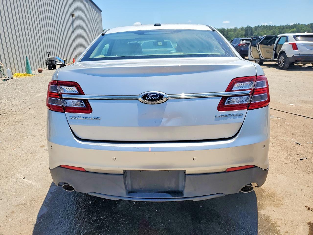 2015 Ford Taurus Limited - Фото 6