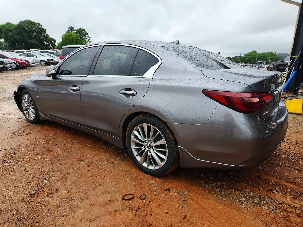 2018 Infiniti Q50 3.0T Luxe - Image 2