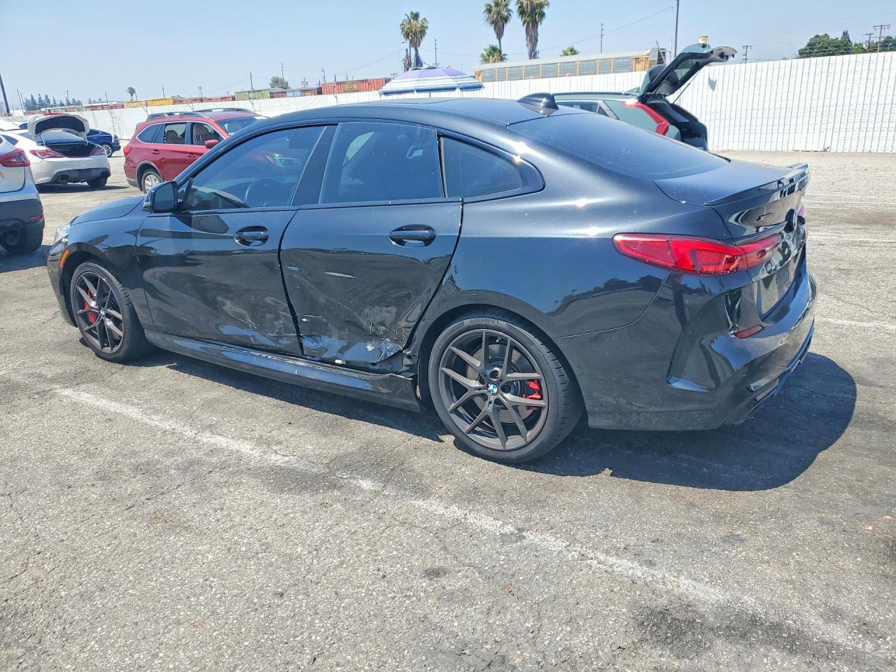 2024 BMW M235Xi - Фото 2