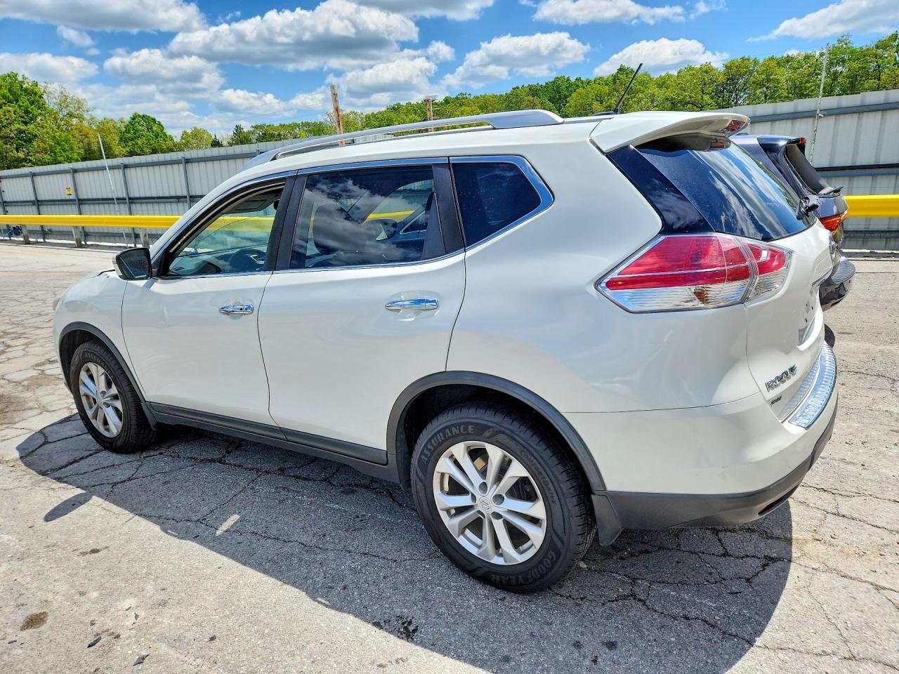 2016 Nissan Rogue Sv - Фото 2
