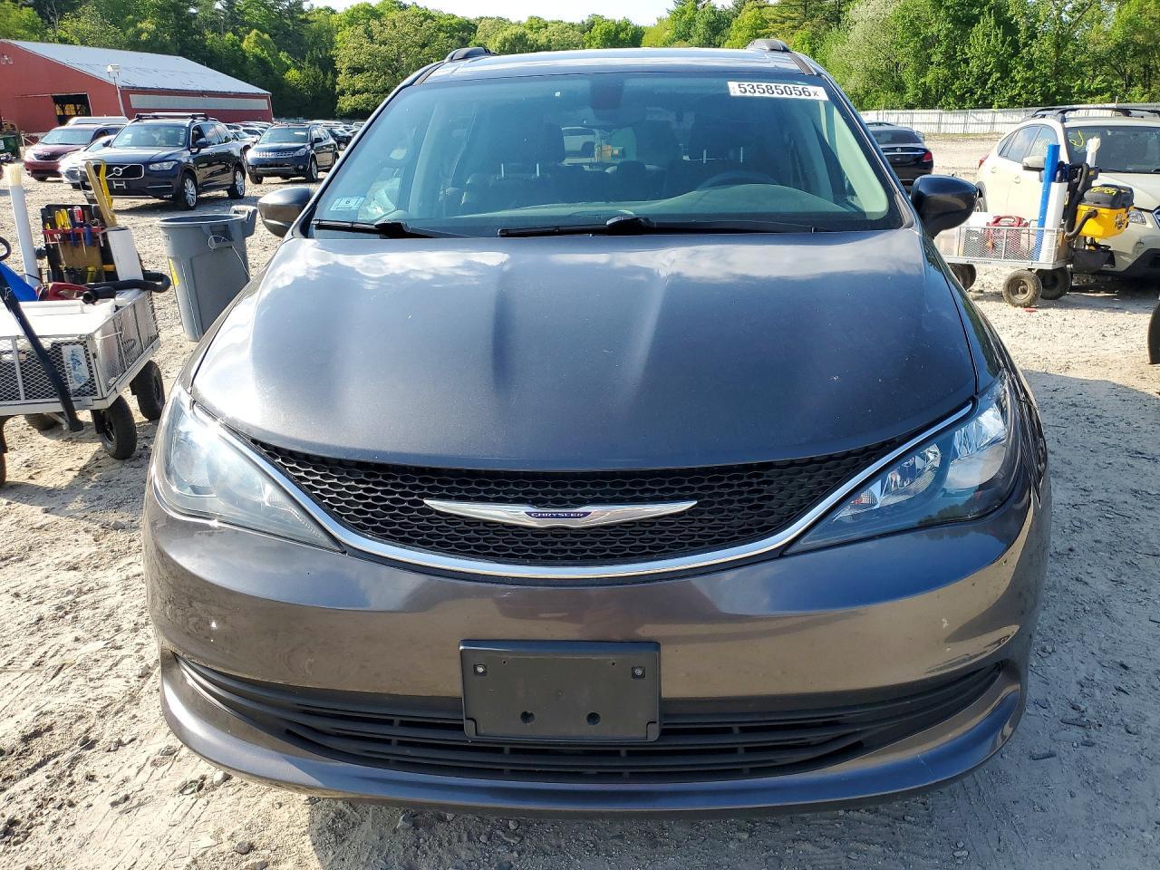 2020 Chrysler Voyager Lxi - Фото 5
